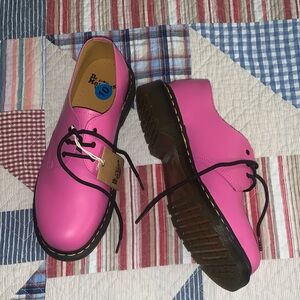Dr. Martens | Shoes | Dr Martens Mens Oxford Lace Up Round  display picture 1